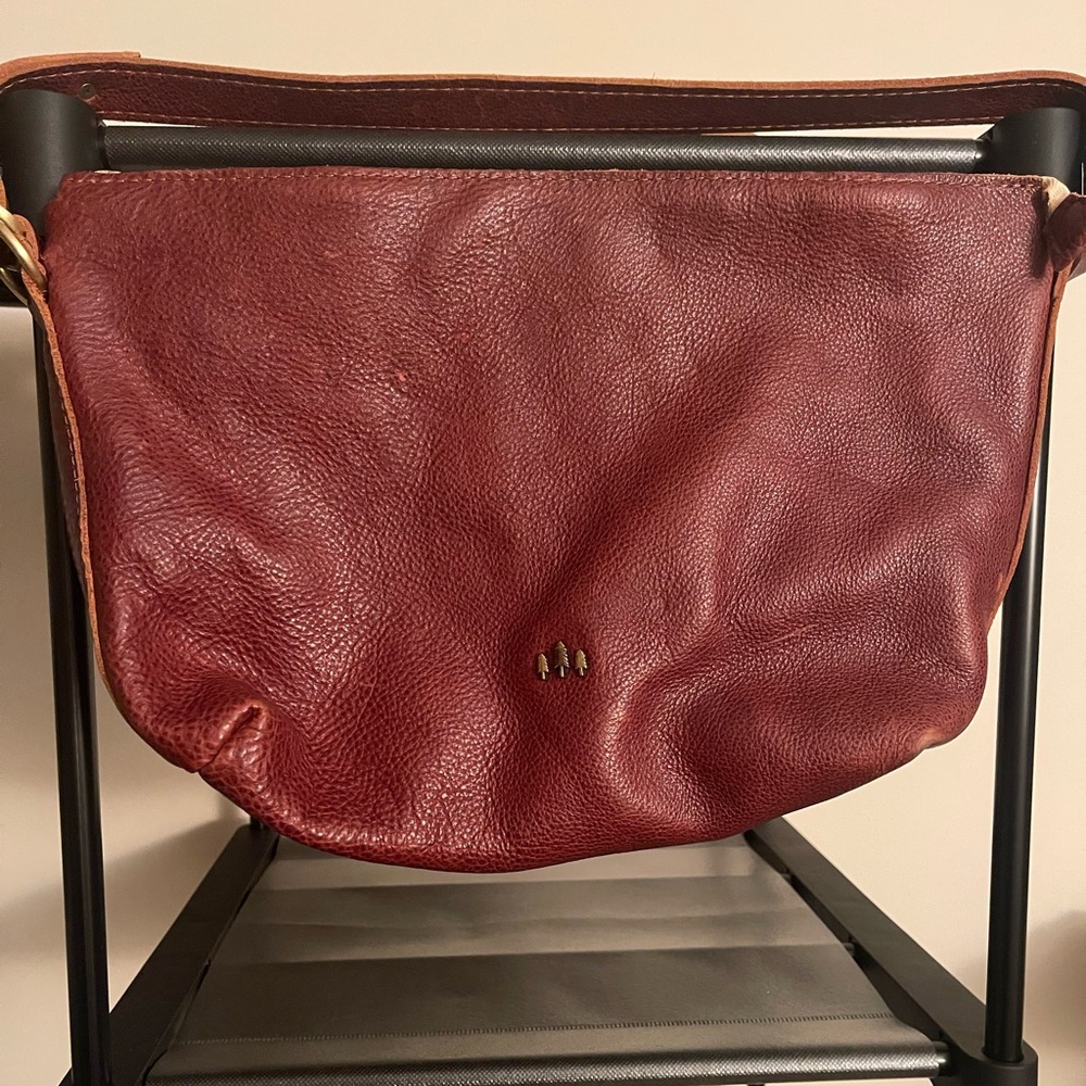 Almost Perfect Portland Leather shoulder bag